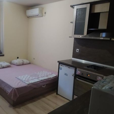 Apartmen Xan Malamir Varna Esterno foto
