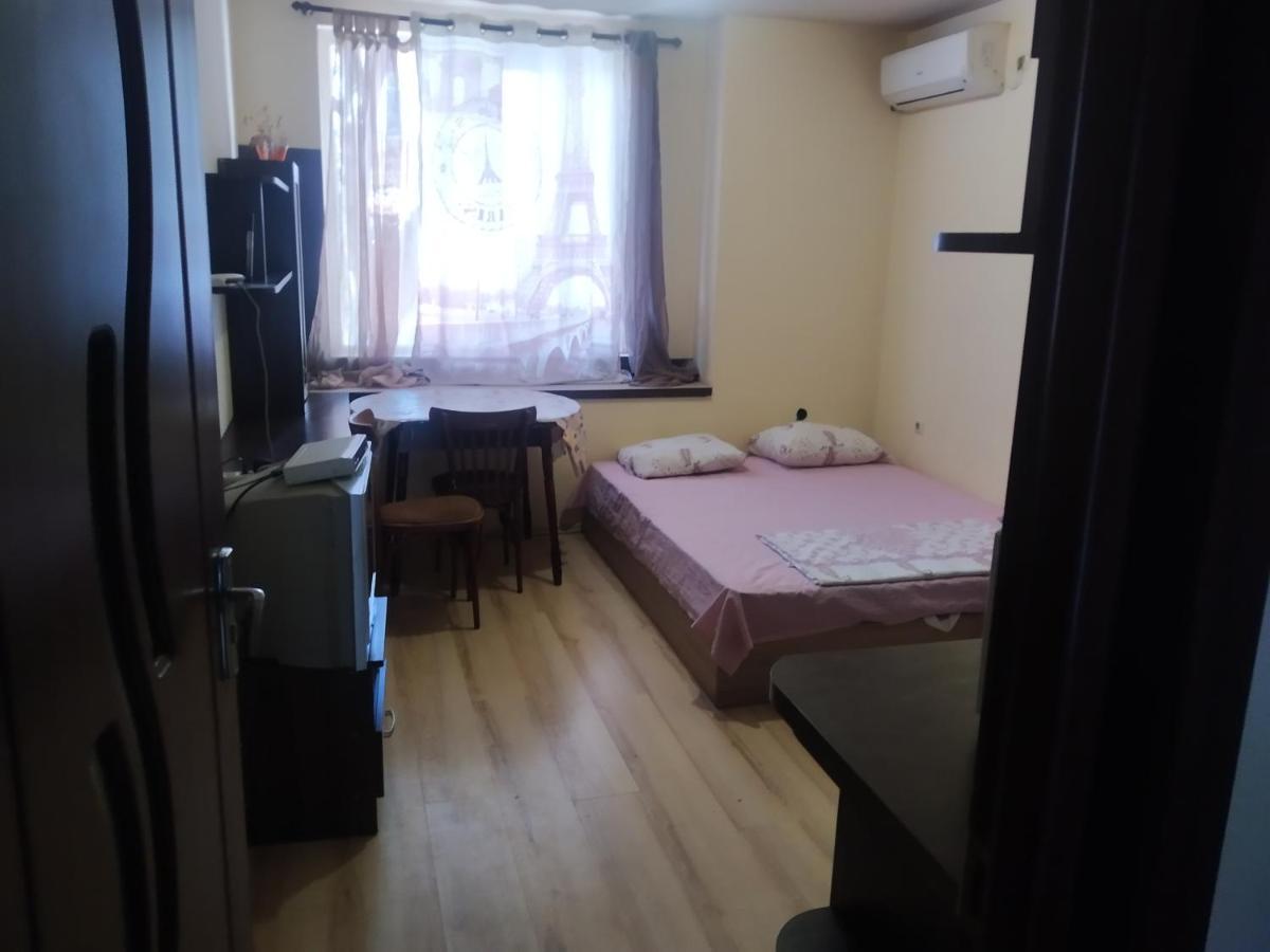 Apartmen Xan Malamir Varna Esterno foto